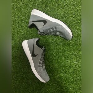 Men’s Nike Varsity Compete - Size 12M - Great Condition, Clean & Ready To Wear